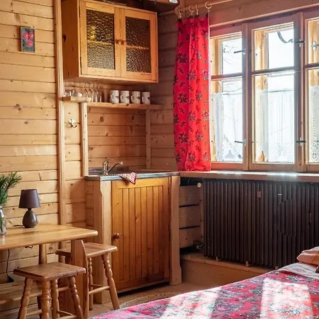 Pokoje Pod Strzecha Pajakowka Homestay *